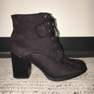 BLACK Women’s Faux Suede Lace Up High Heel Boots
